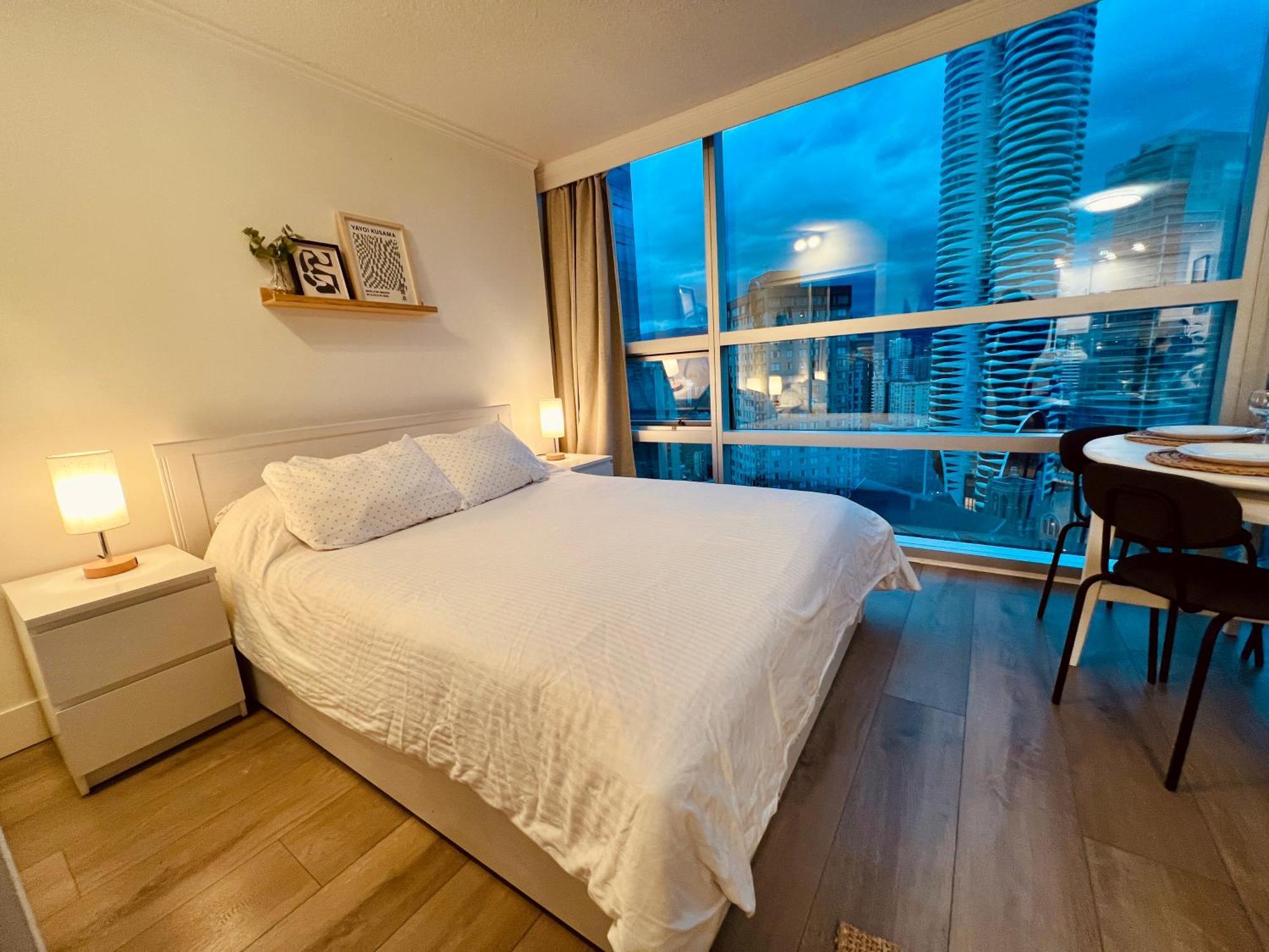 Апартаменти Stunning Skyline Views In A Cozy And Stylish Abode Ванкувер Екстер'єр фото